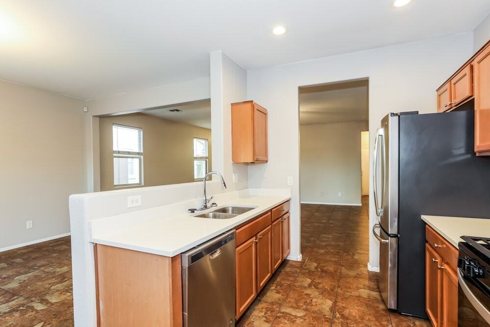 7342 W St Charles Ave - Photo 7 of 16