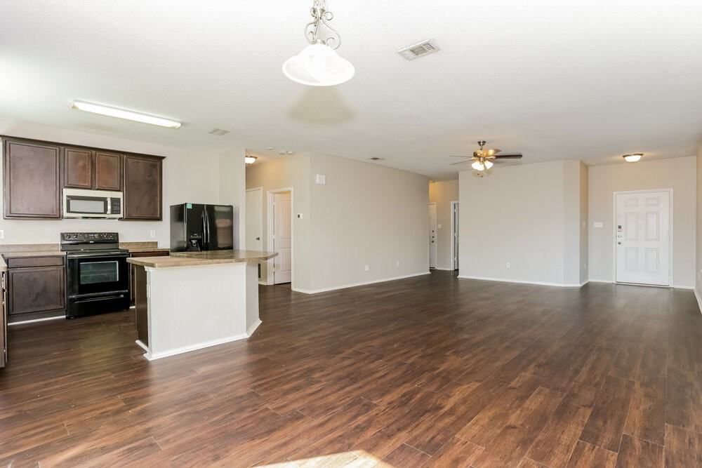 412 San Lucas Dr - Photo 5 of 16