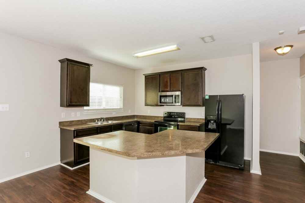 412 San Lucas Dr - Photo 7 of 16