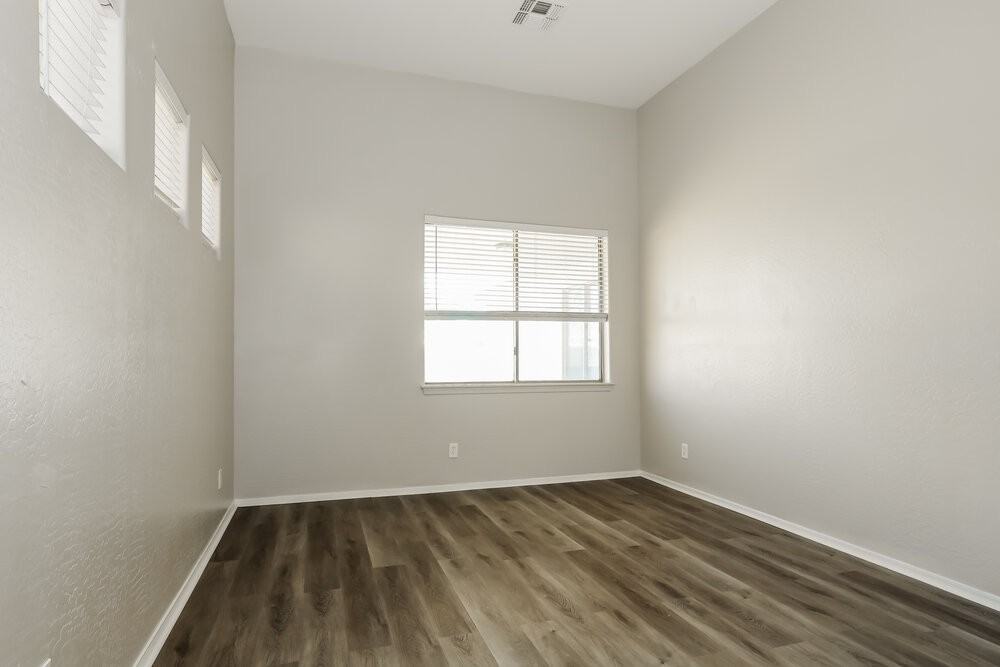 12559 W Monterey Way - Photo 4 of 17