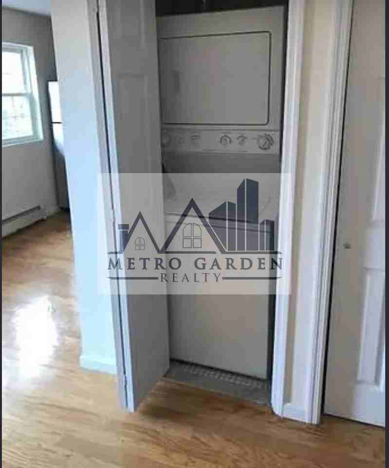 84-02 143rd Street #403 - Photo 3 of 18