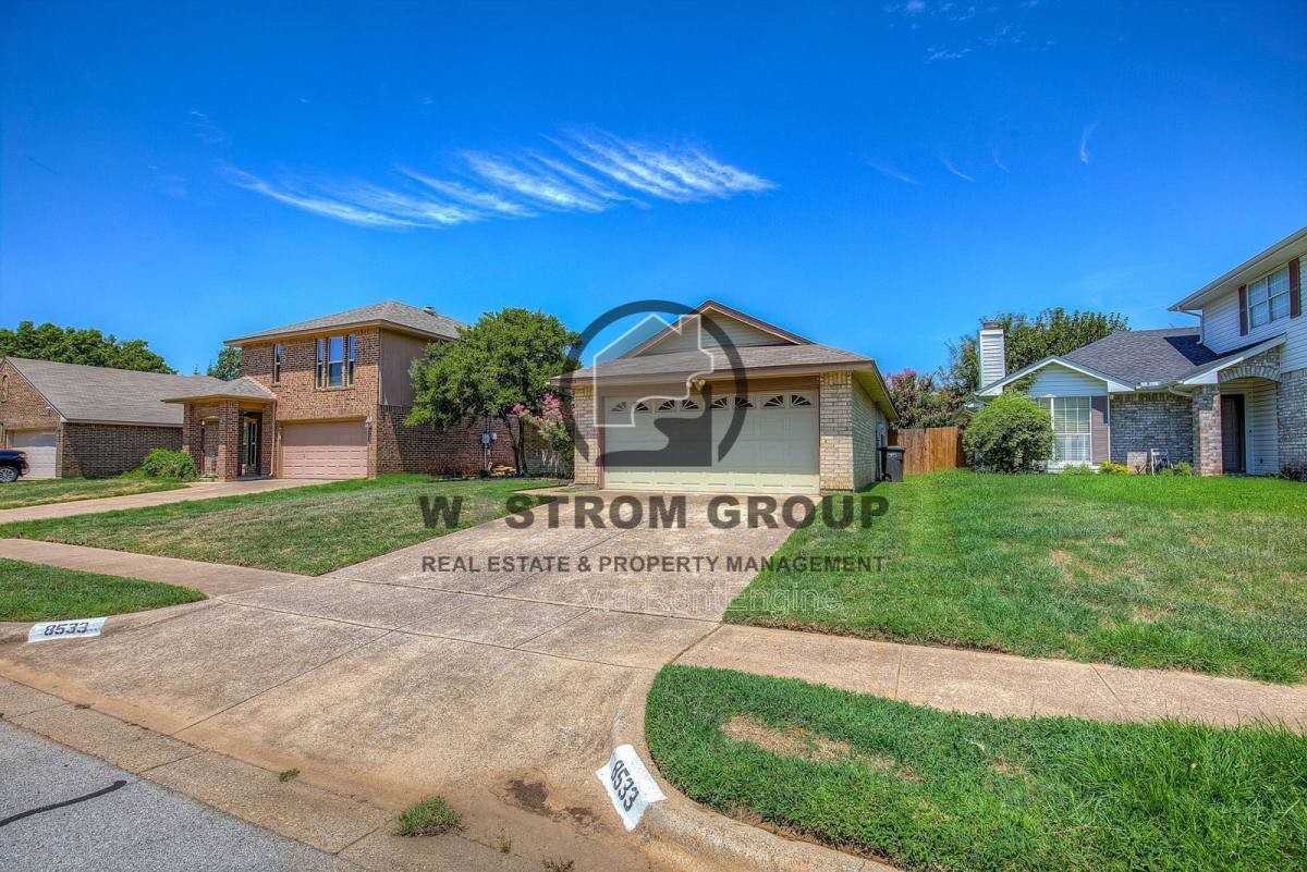 8533 Brushy Creek Trl - Photo 2 of 10