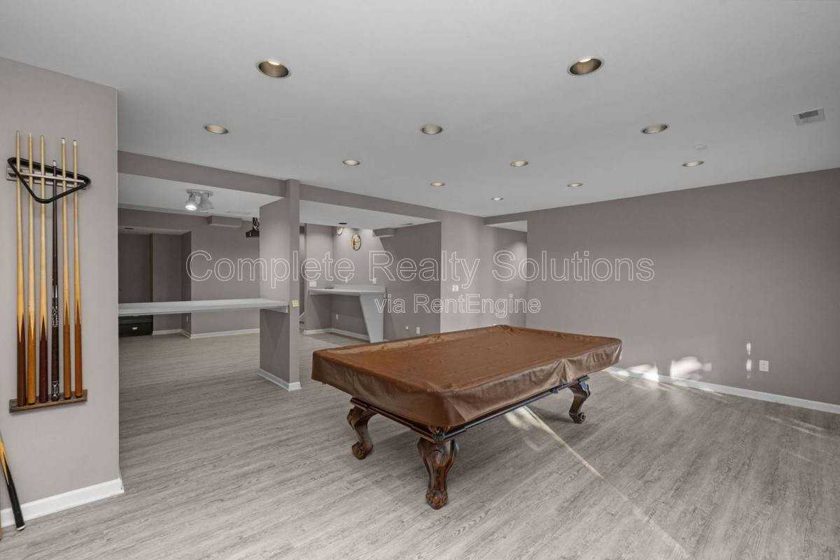 14637 Timberlake Manor Ct - Photo 2 of 10