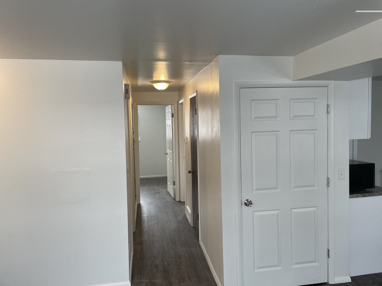 788 S Stubbs Ave - Photo 3 of 5