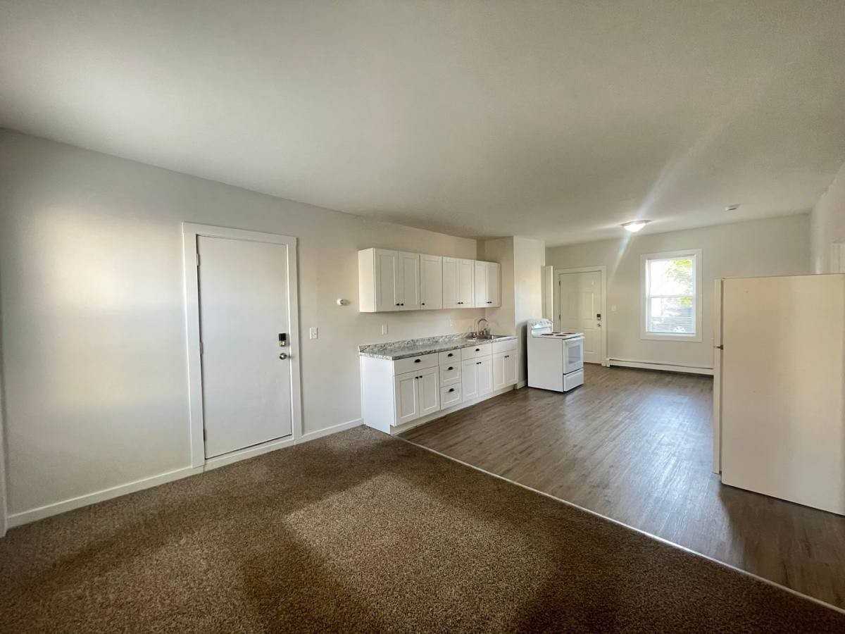 124 Beech St #1N - Photo 7 of 10