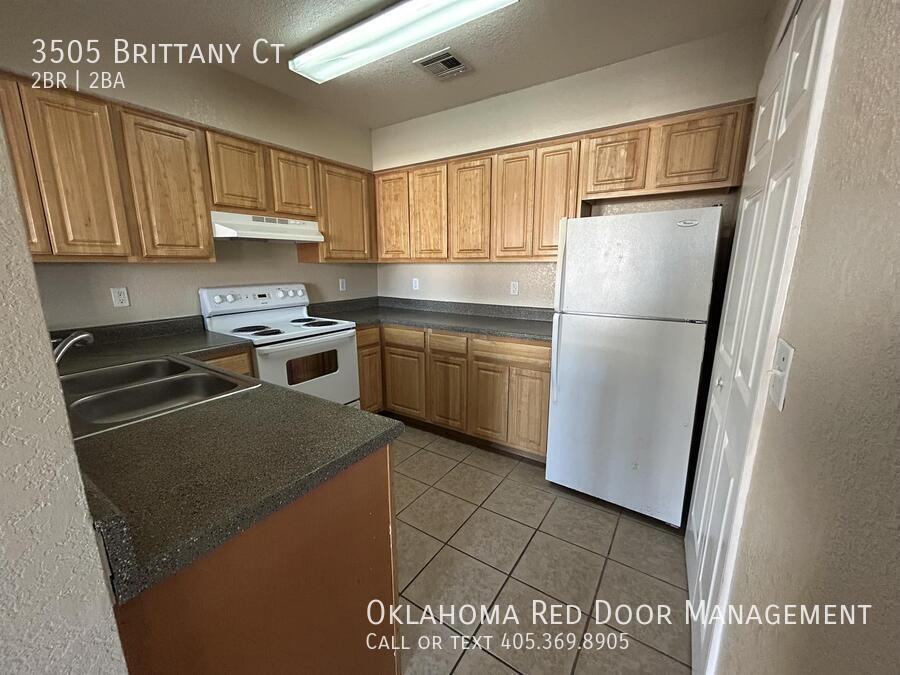 3505 Brittany Ct - Photo 4 of 9