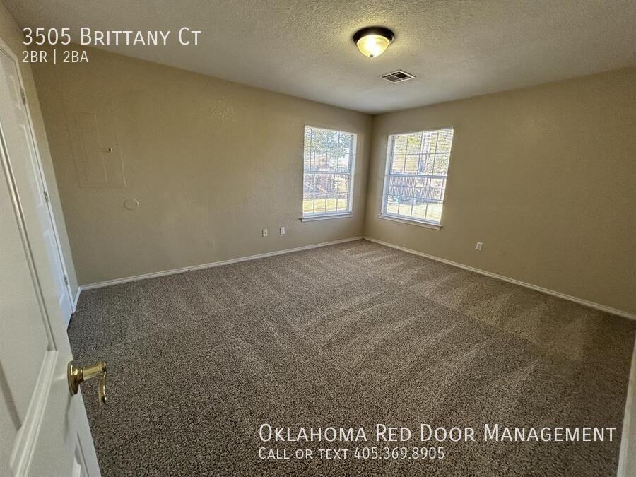 3505 Brittany Ct - Photo 5 of 9