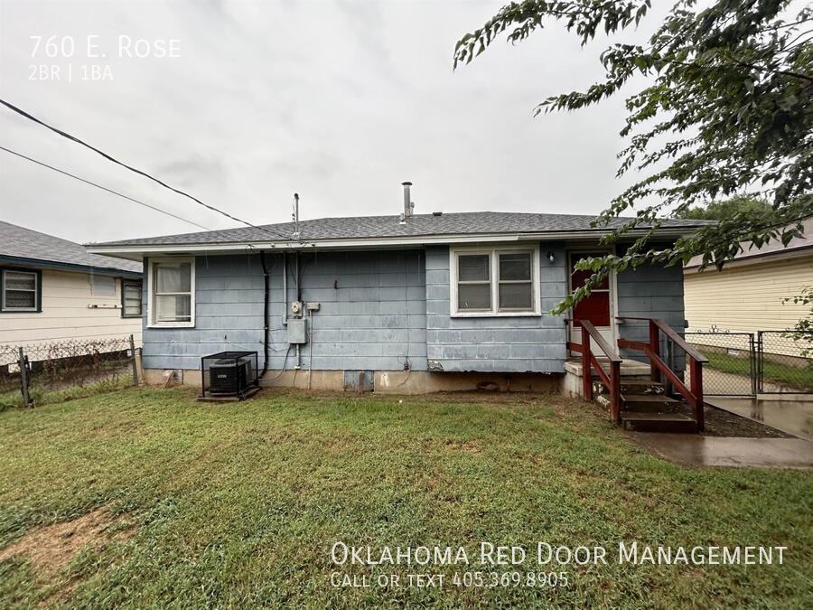 760 East Rose Drive - Photo 2 of 11