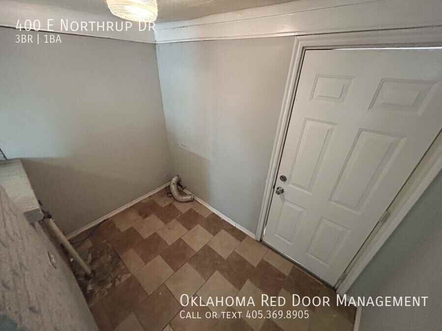 400 E Northrup Dr - Photo 5 of 8