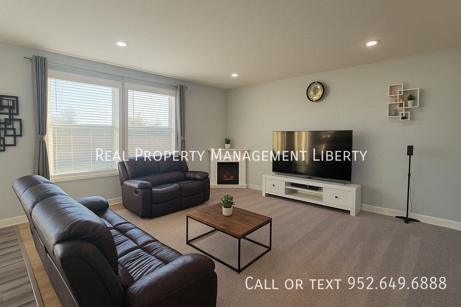 7426 Ridge Creek Trail - Photo 2 of 24