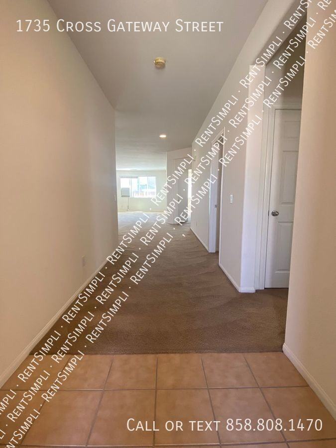 1735 Cross Gateway Street - Photo 3 of 20