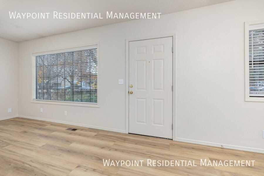 1629 South Manitou Avenue - Photo 3 of 29