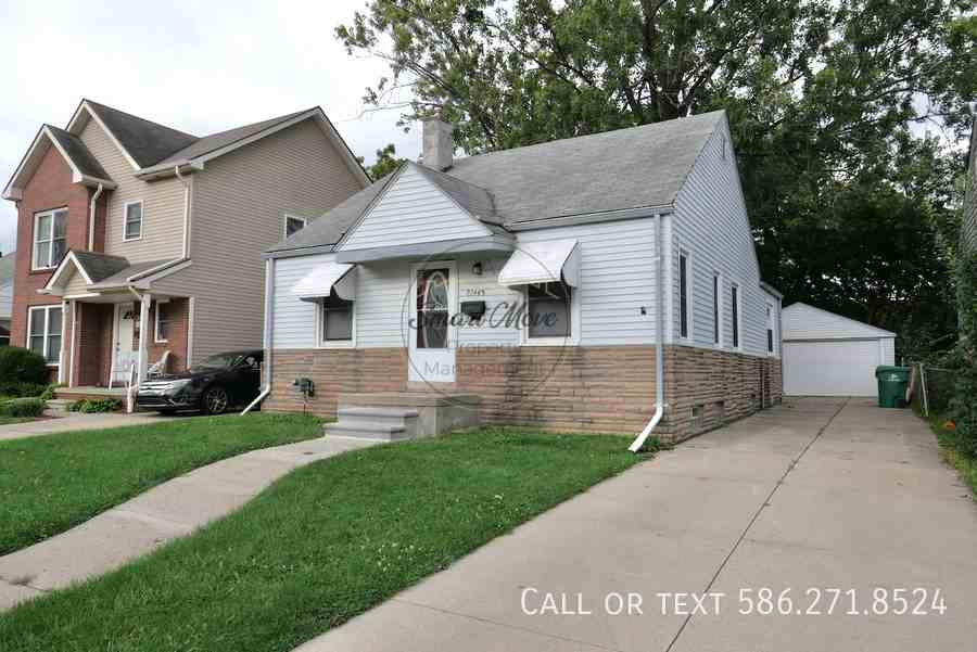 22449 Lambrecht Ave - Photo 2 of 20