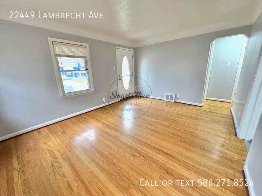22449 Lambrecht Ave - Photo 3 of 20