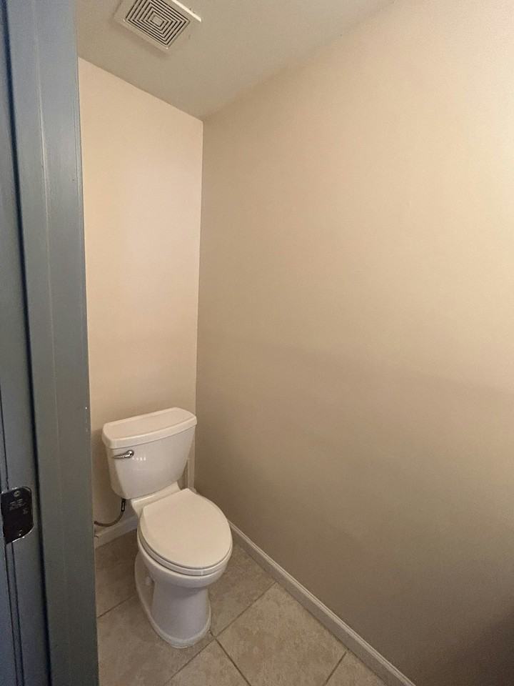 718 Spence Circle - Photo 6 of 25