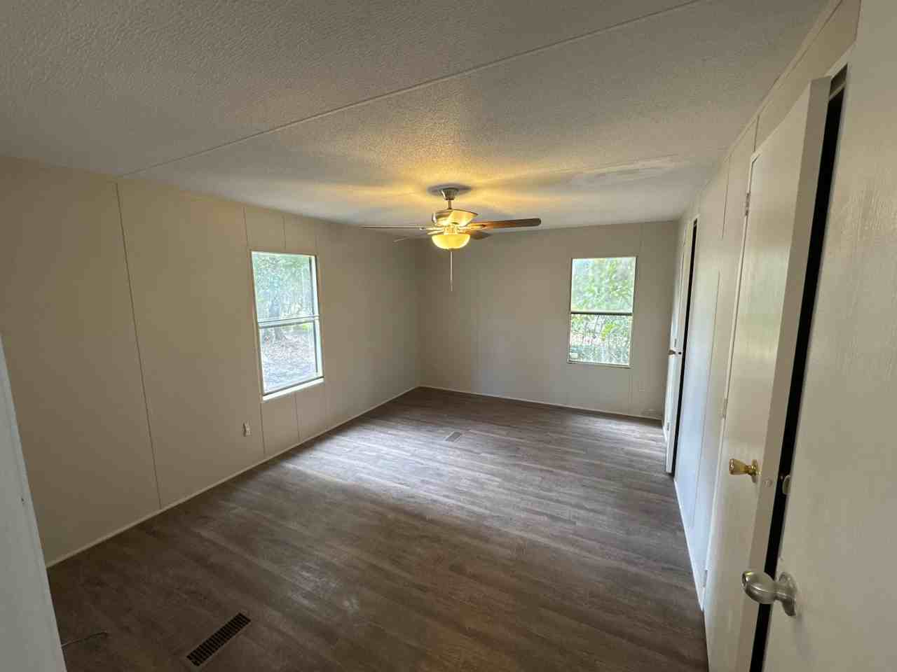 442 Holly Hill Road - Photo 3 of 9