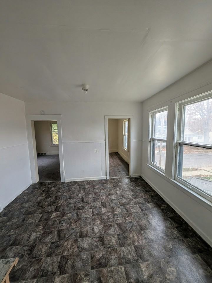 1187 East 61st Street, Unit 3 - Photo 6 of 9