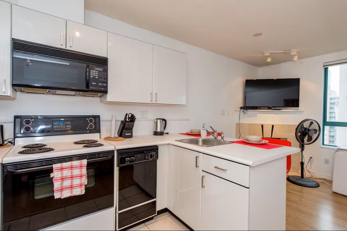 900 Homer Street 2610 - Photo 3 of 17