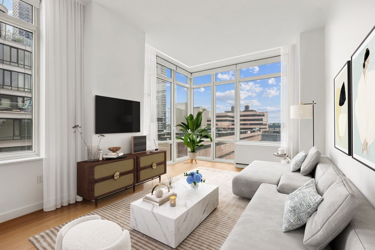 Gotham West - Photo 4 of 50