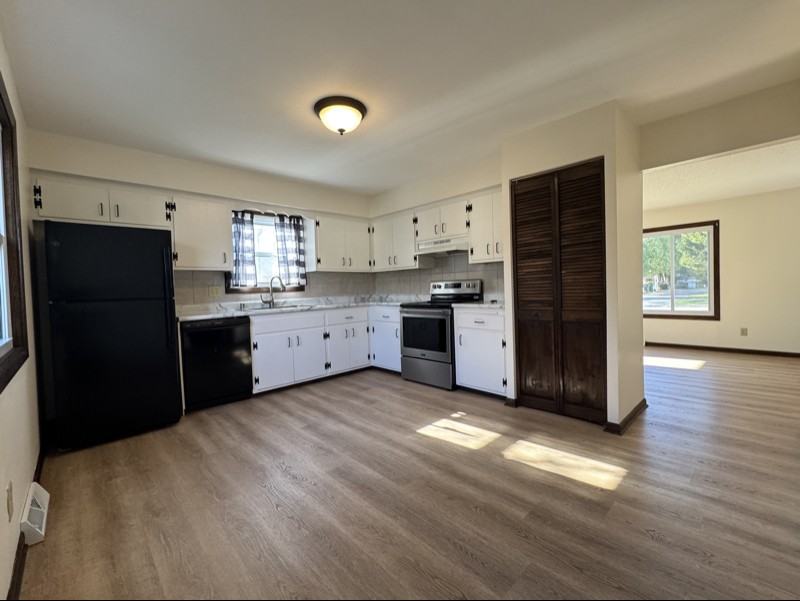 1228 N 10th Ave #1230 - Photo 2 of 20