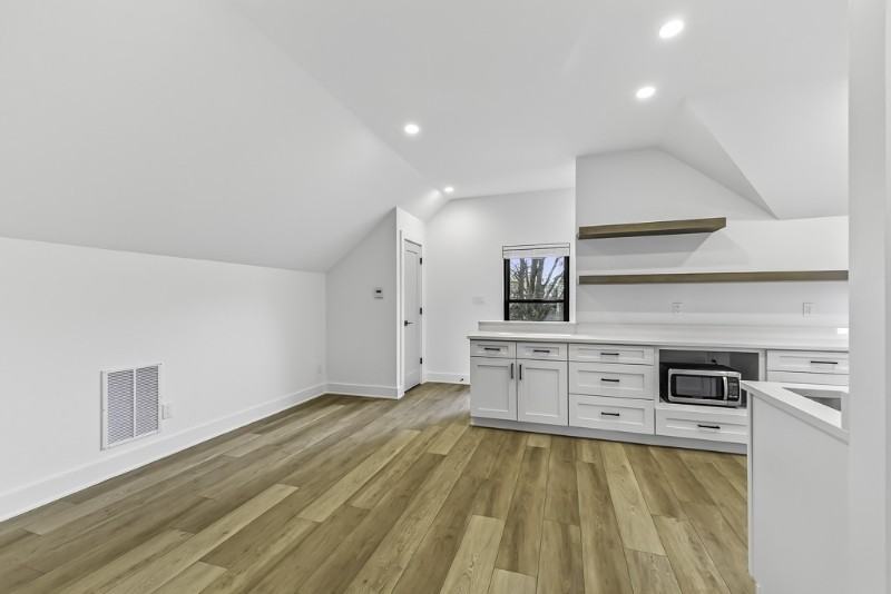 2133 North Talbott Street - Photo 6 of 13