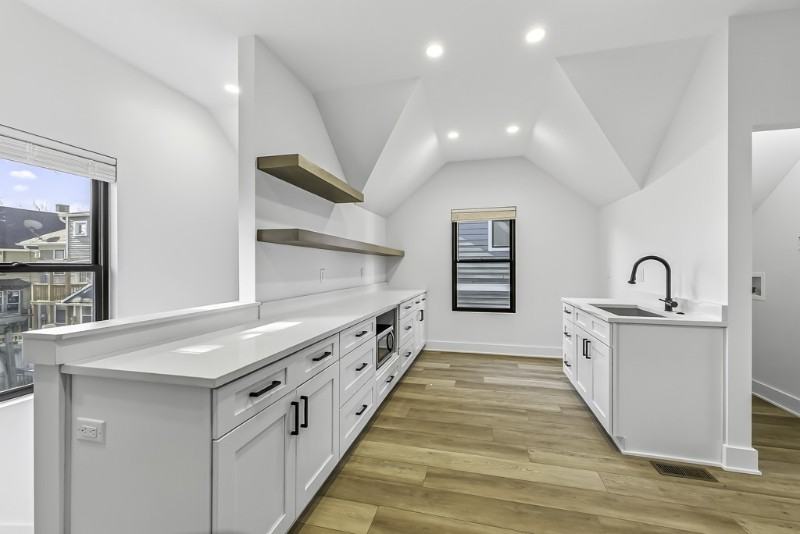 2133 North Talbott Street - Photo 5 of 13