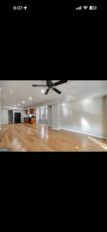 109 W Logan St #2 - Photo 5 of 15