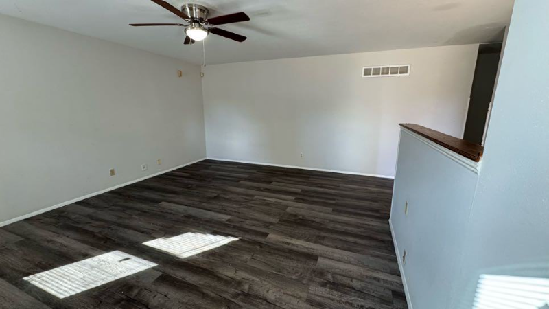 1615 Central Parkway - Photo 5 of 15