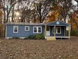 featured image of 1013 Clayton Rd