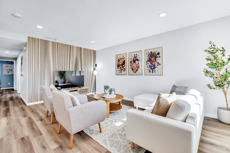 2361 Gonzaga Lane - Photo 4 of 20