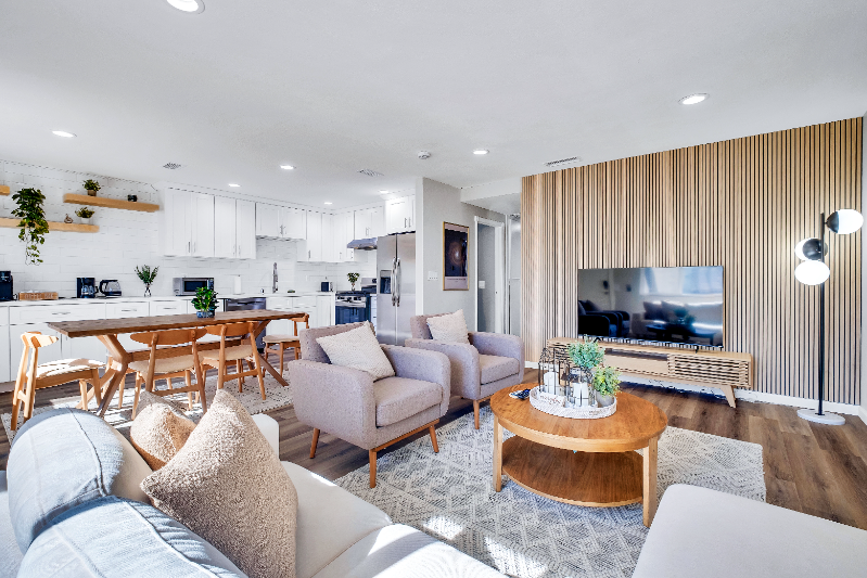 2361 Gonzaga Lane - Photo 5 of 20