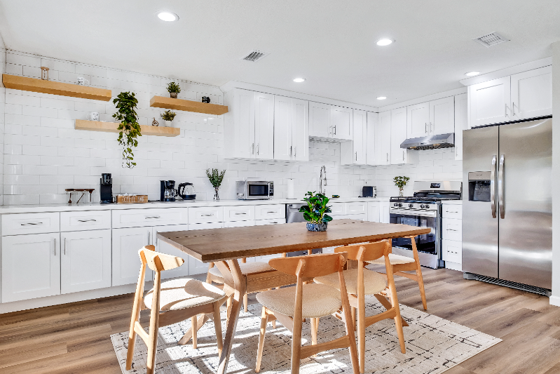 2361 Gonzaga Lane - Photo 6 of 20