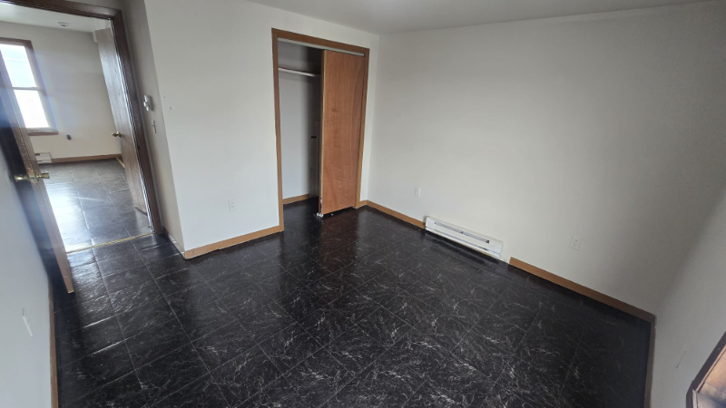 94 Sixteenth Ave #3A - Photo 5 of 9