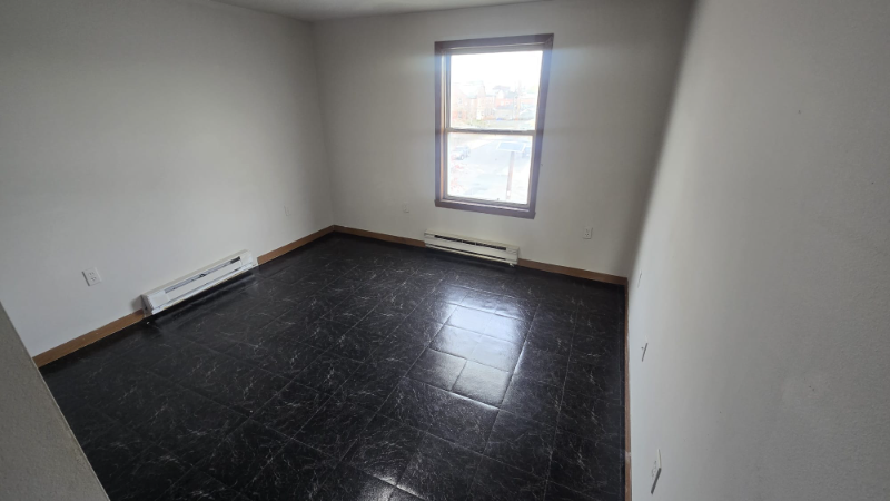 94 Sixteenth Ave #3A - Photo 6 of 9