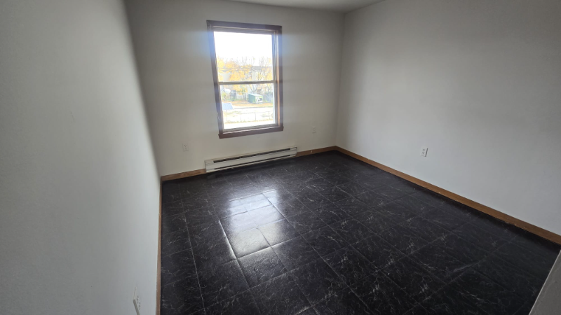 94 Sixteenth Ave #3A - Photo 7 of 9