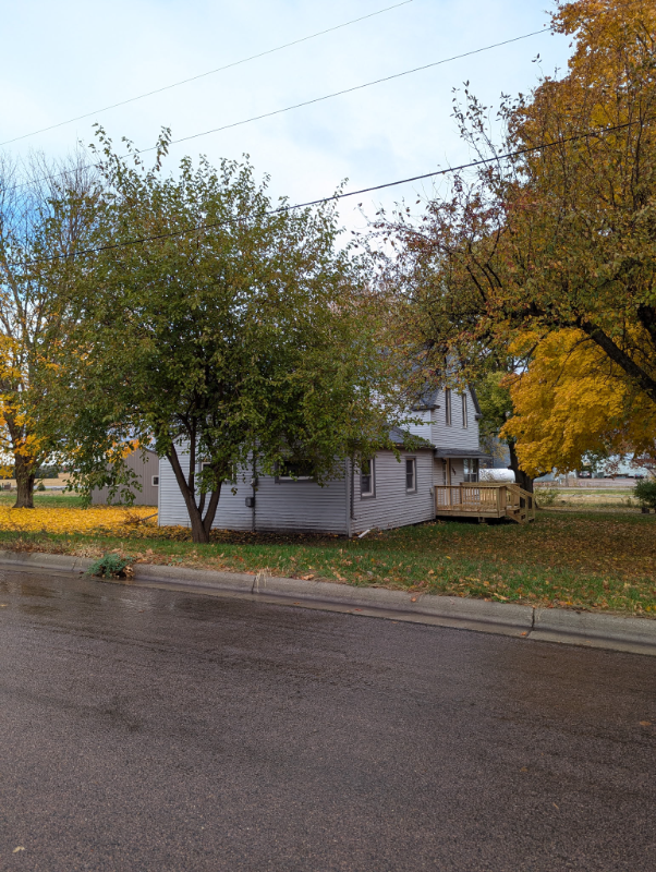 500 Sky View Ave - Photo 3 of 14