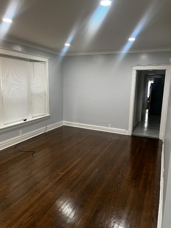 6938 S Green St #1 - Photo 2 of 9