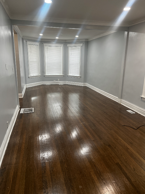 6938 S Green St #1 - Photo 3 of 9