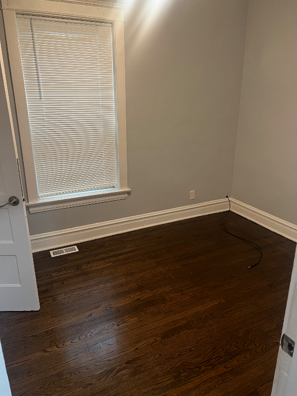 6938 S Green St #1 - Photo 4 of 9