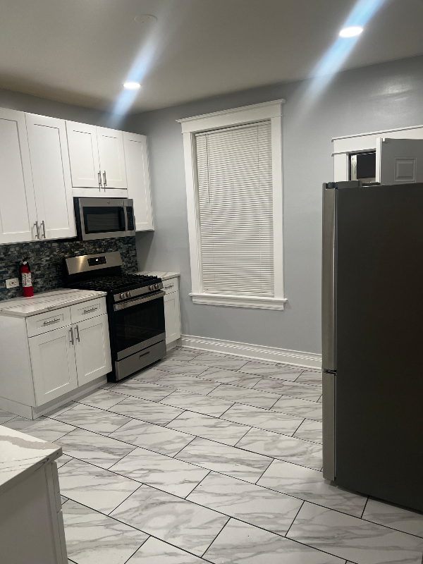 6938 S Green St #1 - Photo 6 of 9