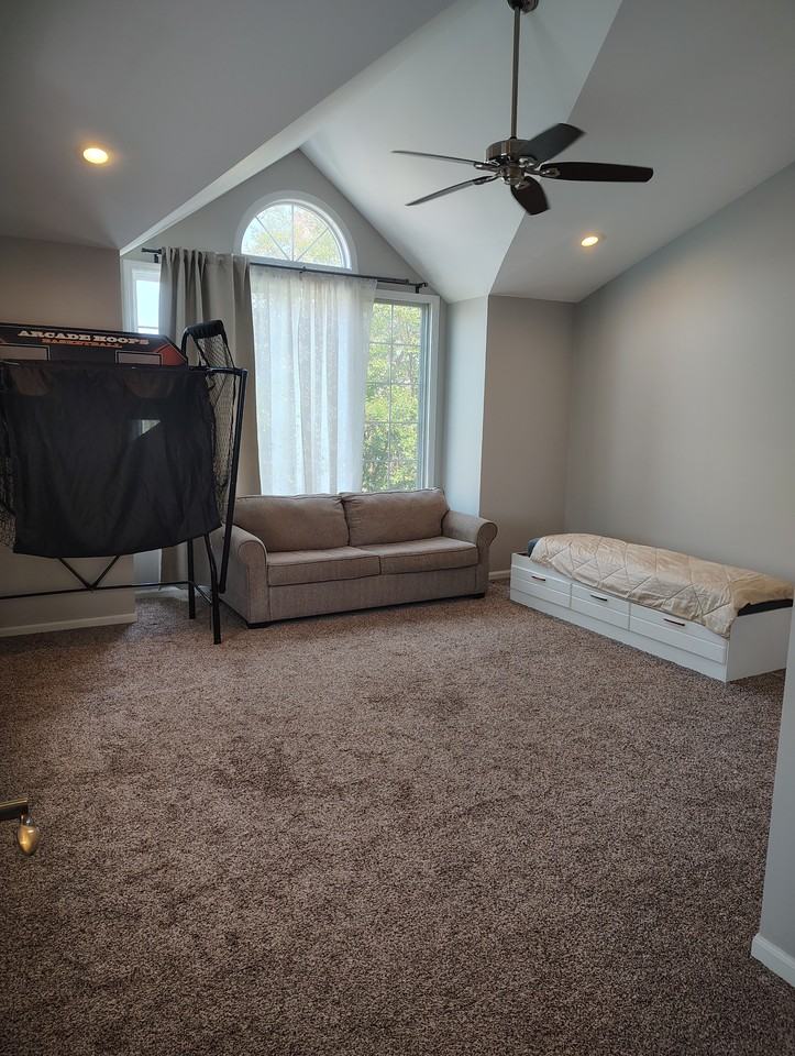 4015 Amalfi Dr #4015 - Photo 5 of 12