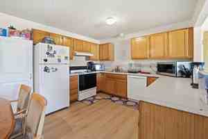 featured image of 9015 University Avenue