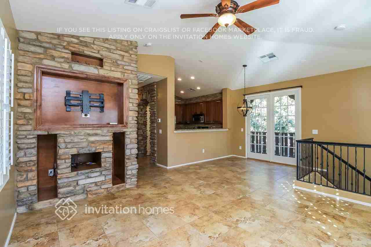 4165 E Jasper Dr - Photo 4 of 16