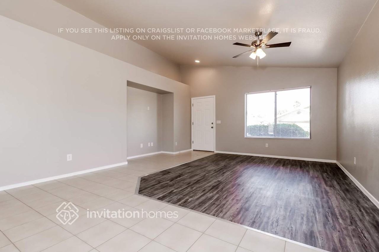 15901 W Elm St - Photo 3 of 16