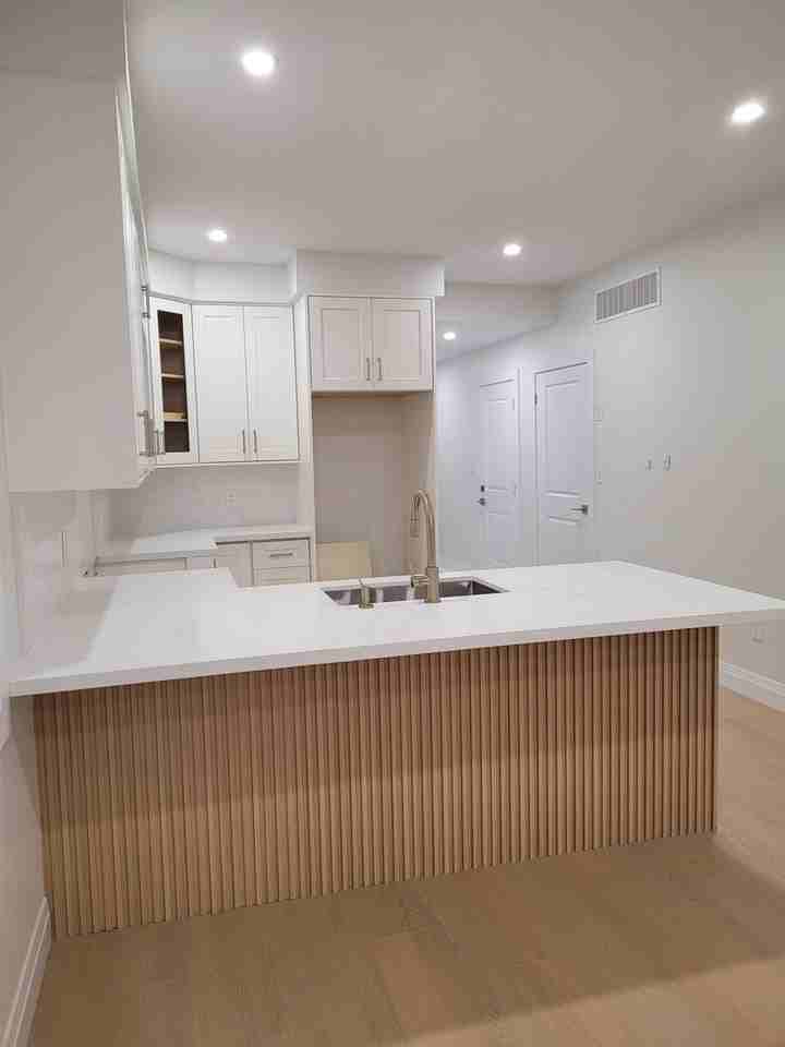 269 Dumfries Avenue - Photo 3 of 15