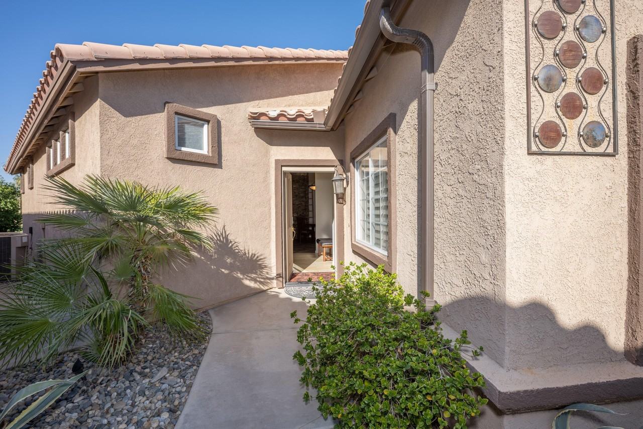 79754 Carmel Valley Ave - Photo 6 of 36