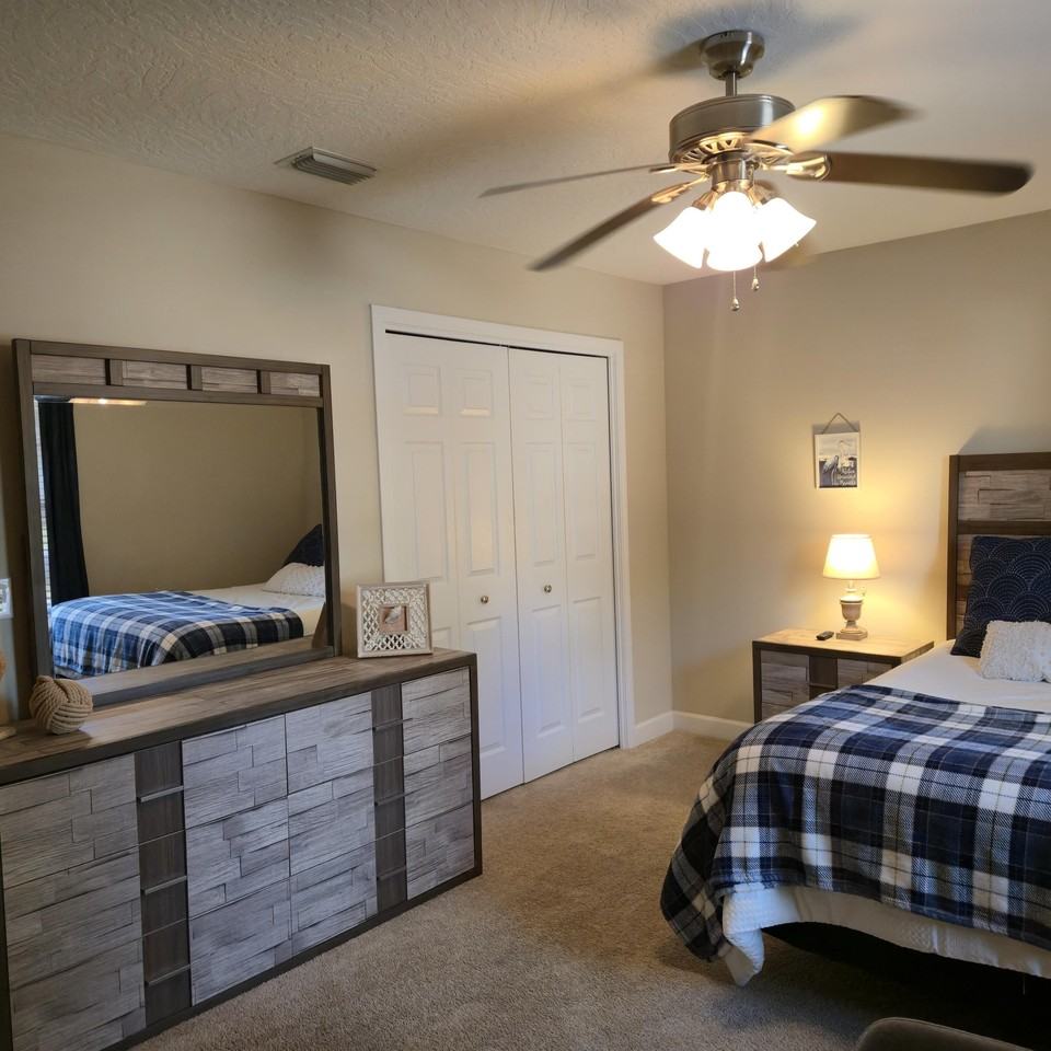 400 Yancey St - Photo 6 of 36