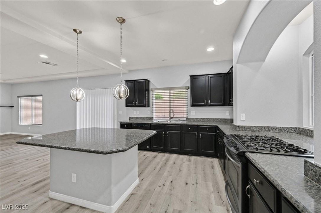 10031 Alden Creek Street - Photo 4 of 25