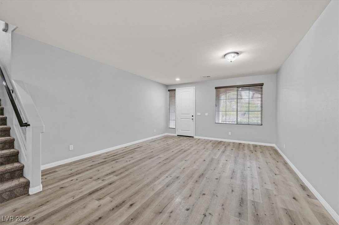 10031 Alden Creek Street - Photo 6 of 25