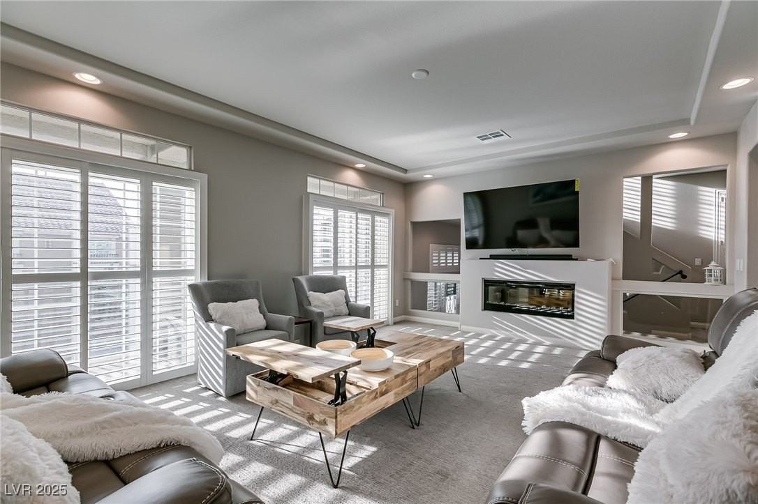 10072 Kangaroo Island Ct - Photo 3 of 40